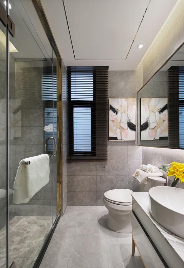 卫生间做完闭水试验墙面有阴水,卫生间做完闭水试验褪色