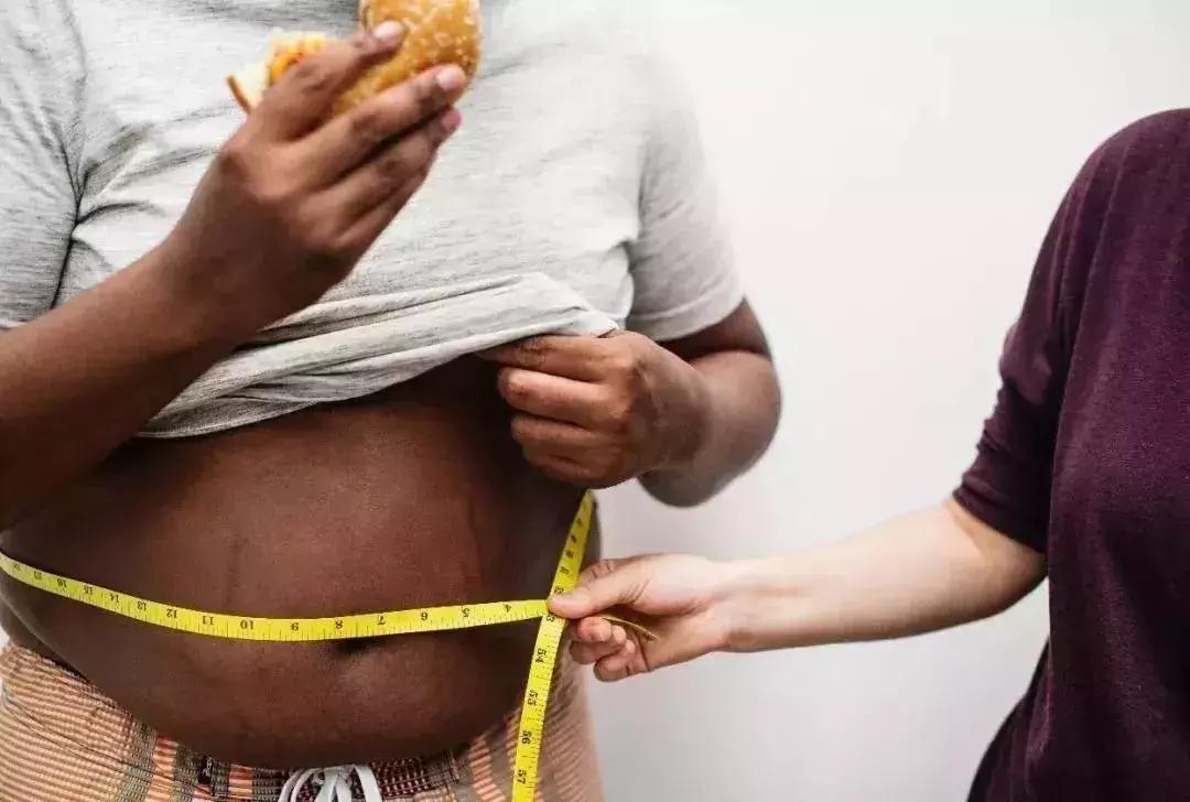 减肥坚持一个月暴瘦,减肥屡败屡战