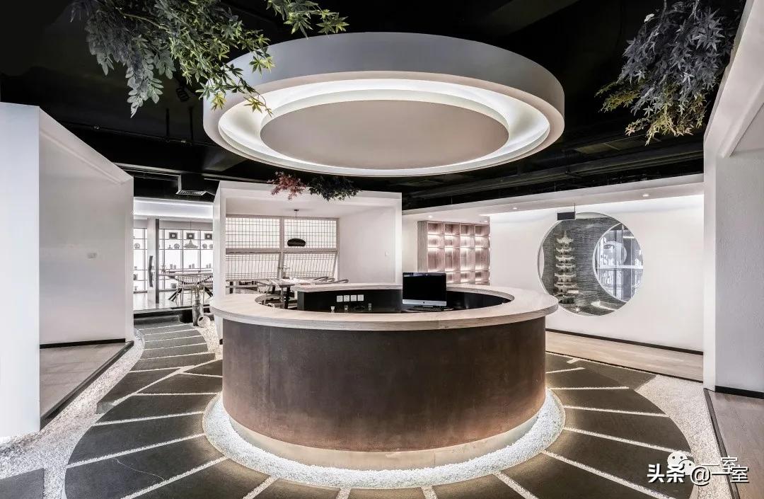 前台怎么设计刚好在楼梯口,前台怎么设计位置