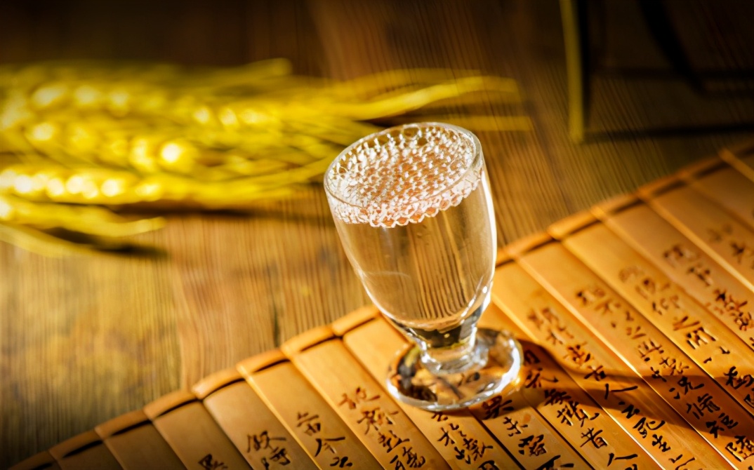 买酒容易被忽悠,买酒要注意鉴别需认真