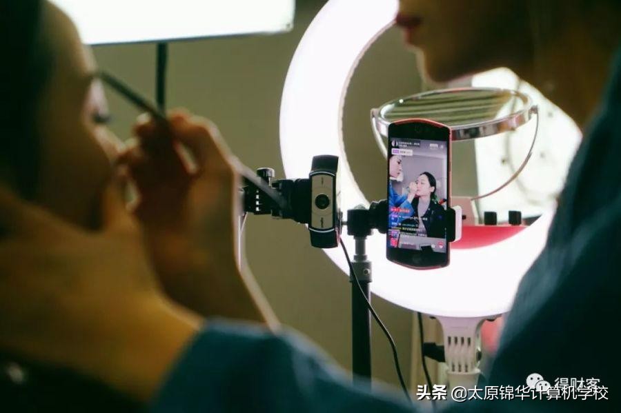 为什么想做直播电商,如何才能做直播电商