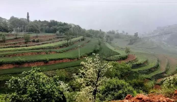距离西安近的自然风景区,西安自驾游古梯田