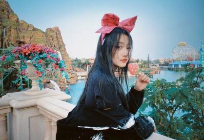 爱豆塌房不要紧，粉丝打脸最好笑，左林杰粉丝甩锅被郑人予被打脸