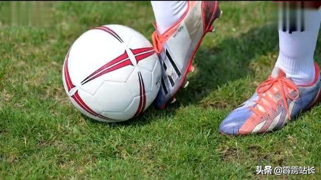 足球训练二对一过人,足球训练一二年级