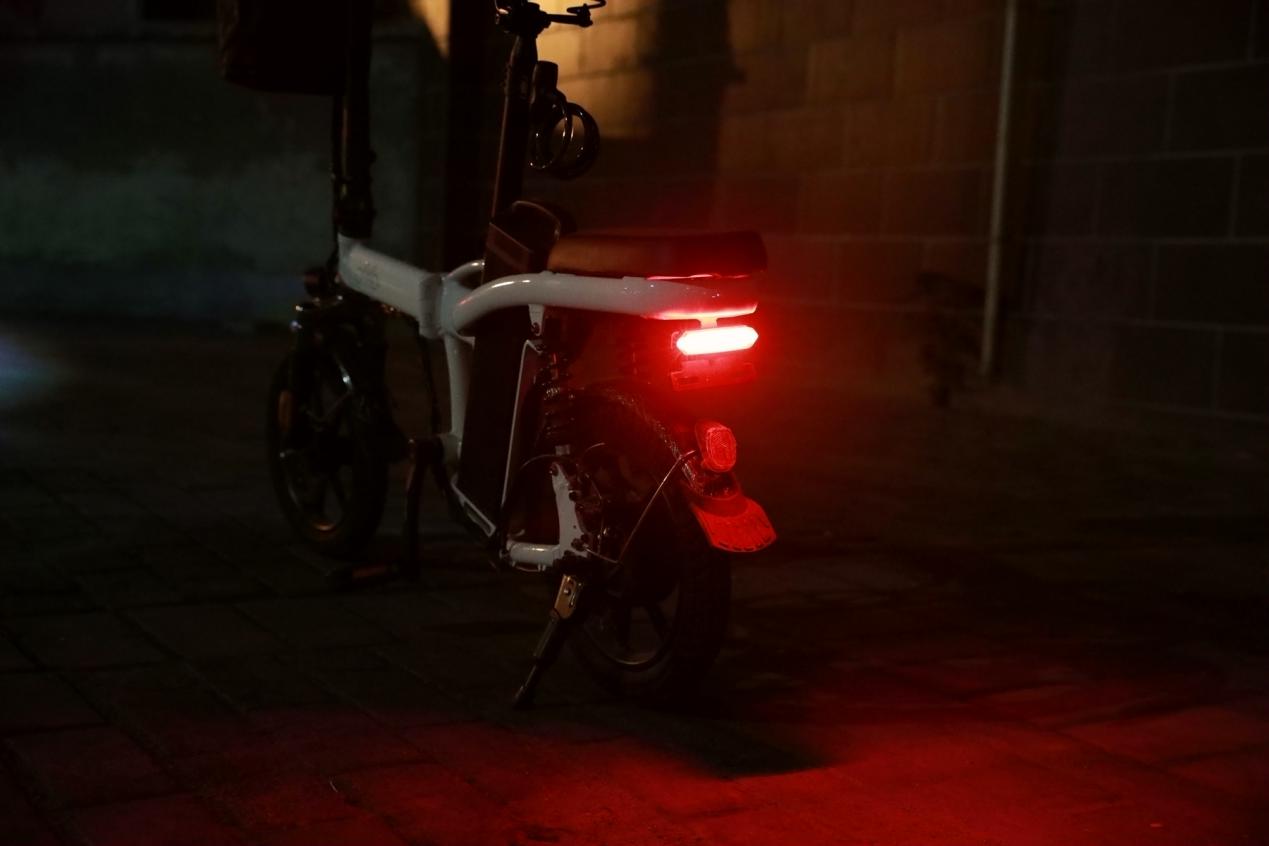 24伏电动车能跑多快,电动车72v20a电池冬天能跑多远