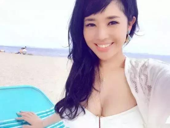 苍井空下架所有成人作品。她依然坦荡过去,同时也从容未来