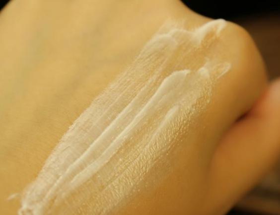 护肤品并非越贵越好，身边4款“靠谱”国产护肤，价格便宜还好用