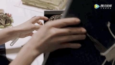 打开《挺好的》苏明玉两位嫂子的衣橱，二嫂穿的竟是国际大牌？