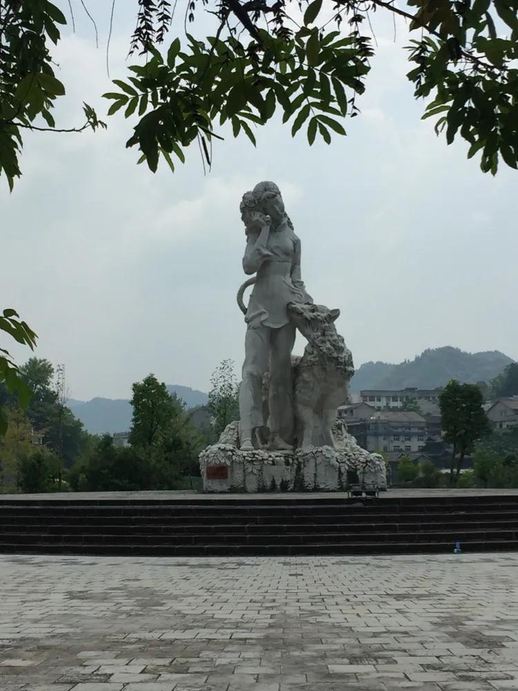 沈从文笔下的边城故事,沈从文笔下的少女