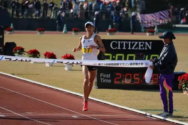 大迫杰基普乔格兔子,大迫杰问基普乔格