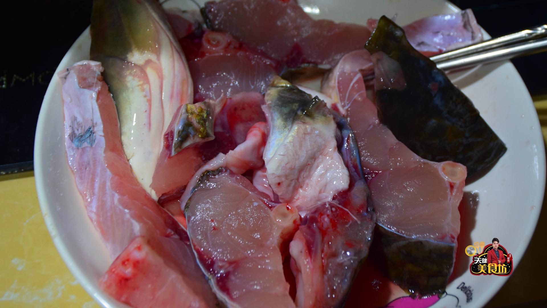 鱼头不要辣怎么做好吃,鱼头别再炖了教你这样做