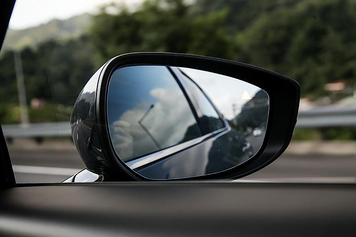 当昂克赛拉变身SUV，抢先试驾马自达CX-30