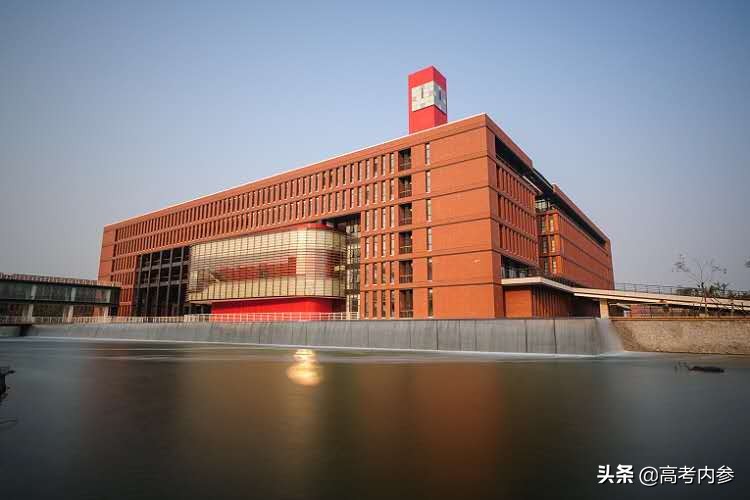 这所985大学校区地域不占优势投档分数只有500多毕业证与本校一样