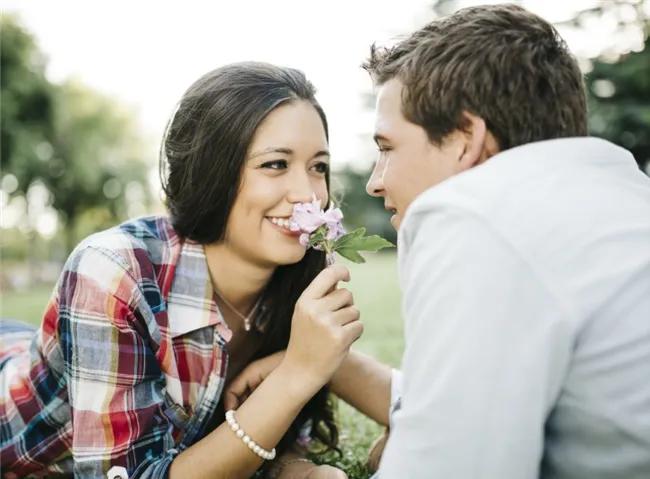 离婚五年后的我，才找到旗鼓相当的男人，自强不息的女人不掉价