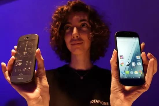 yota新款手机,yota国礼版