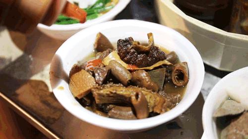 只开两三个小时的店,广州正宗老牌牛杂店