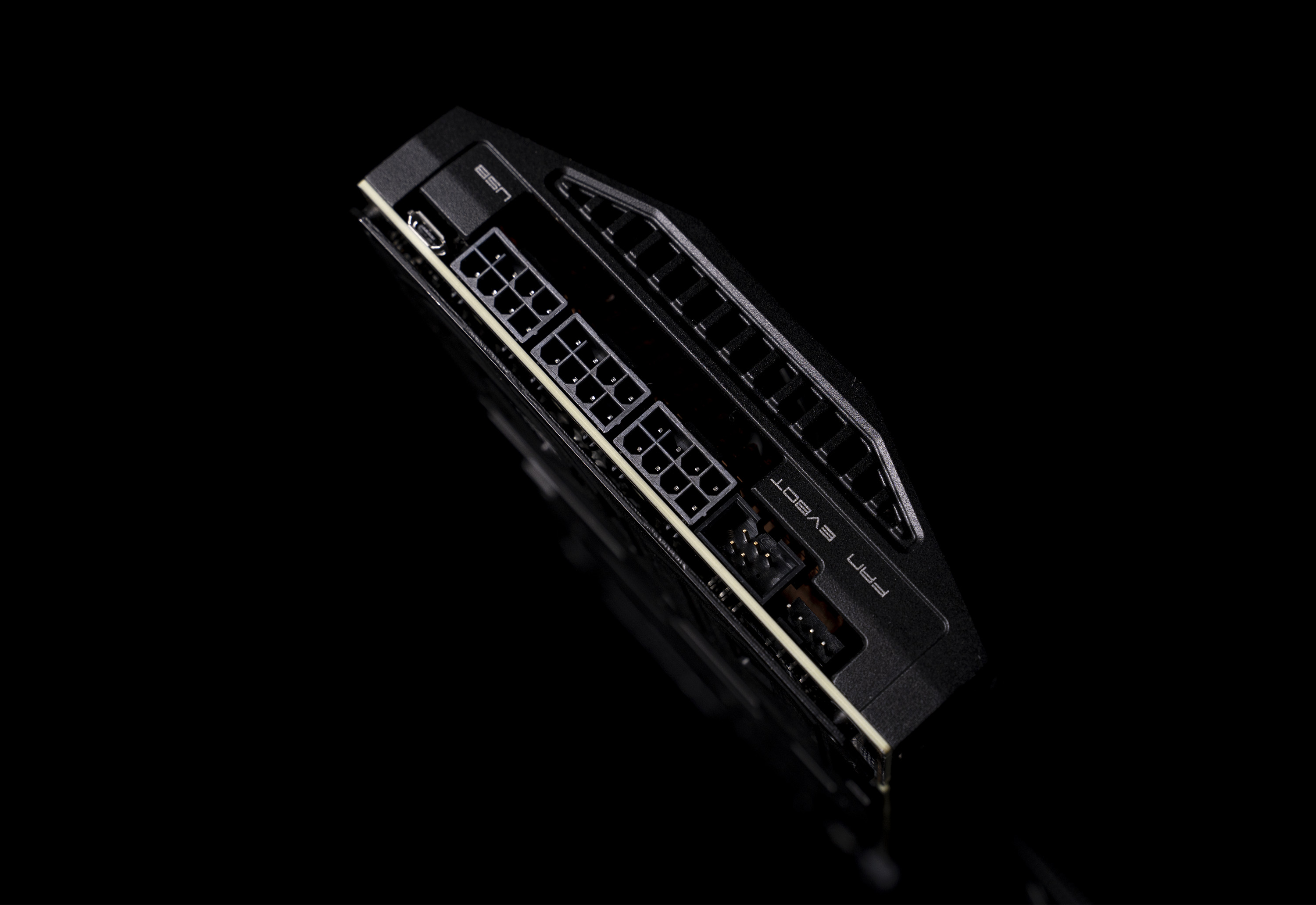 联力鬼斧机箱使用感受,联力鬼斧机箱装机配件推荐