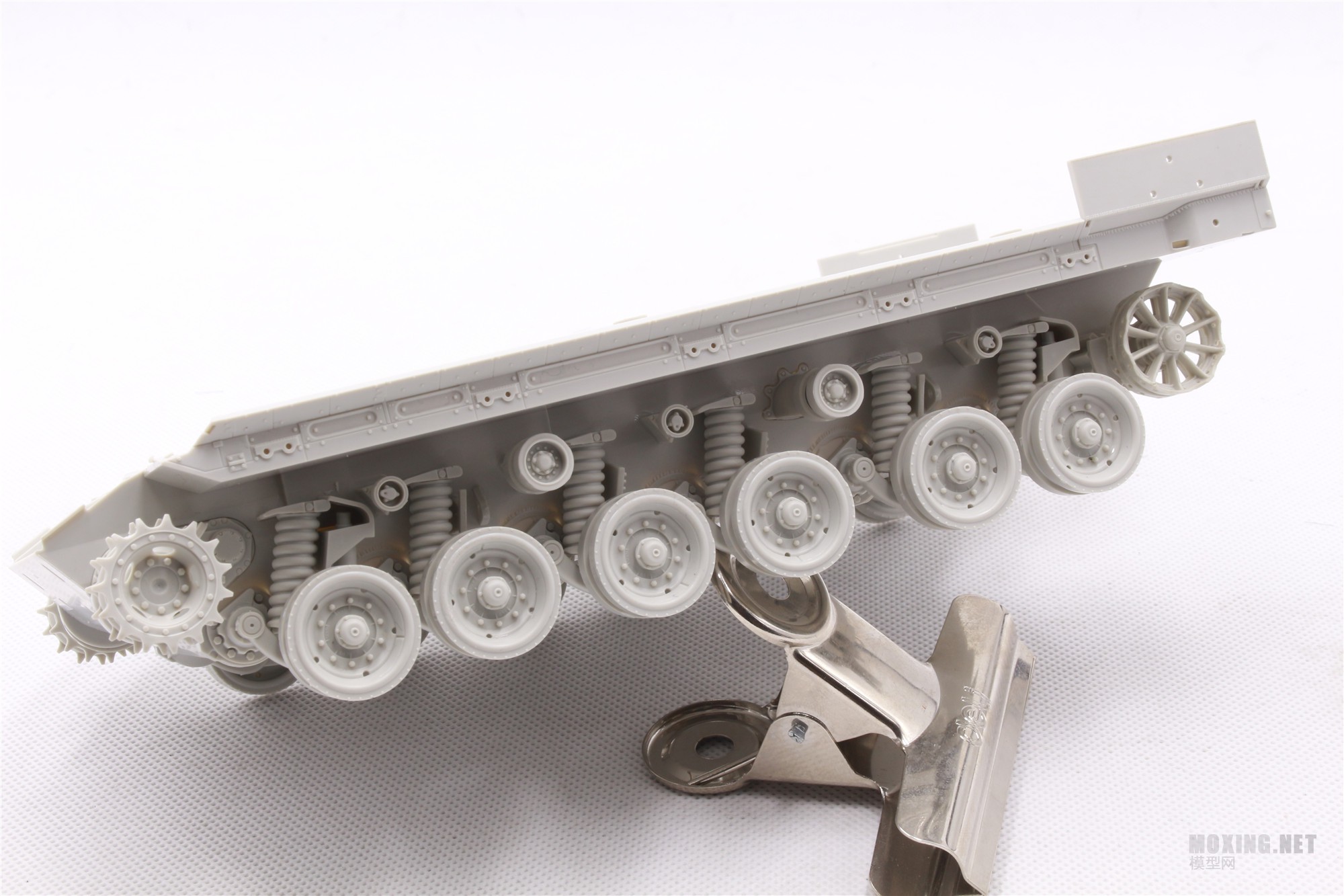 MENG,SS-018-1/35以色列“雌虎”重型装甲运输车-简介与开盒