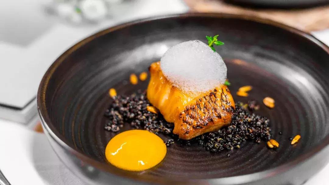 等2小时也要吃!厦门排队餐厅鼻祖“宴遇”,专卖你没吃过的……