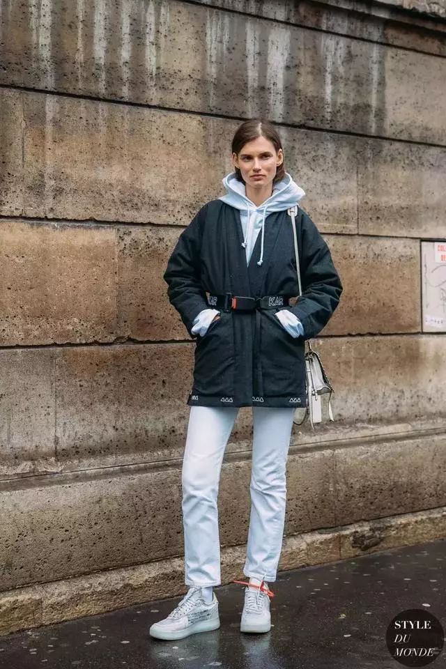 冬天的卫衣叠穿更时髦,连帽卫衣叠穿大法