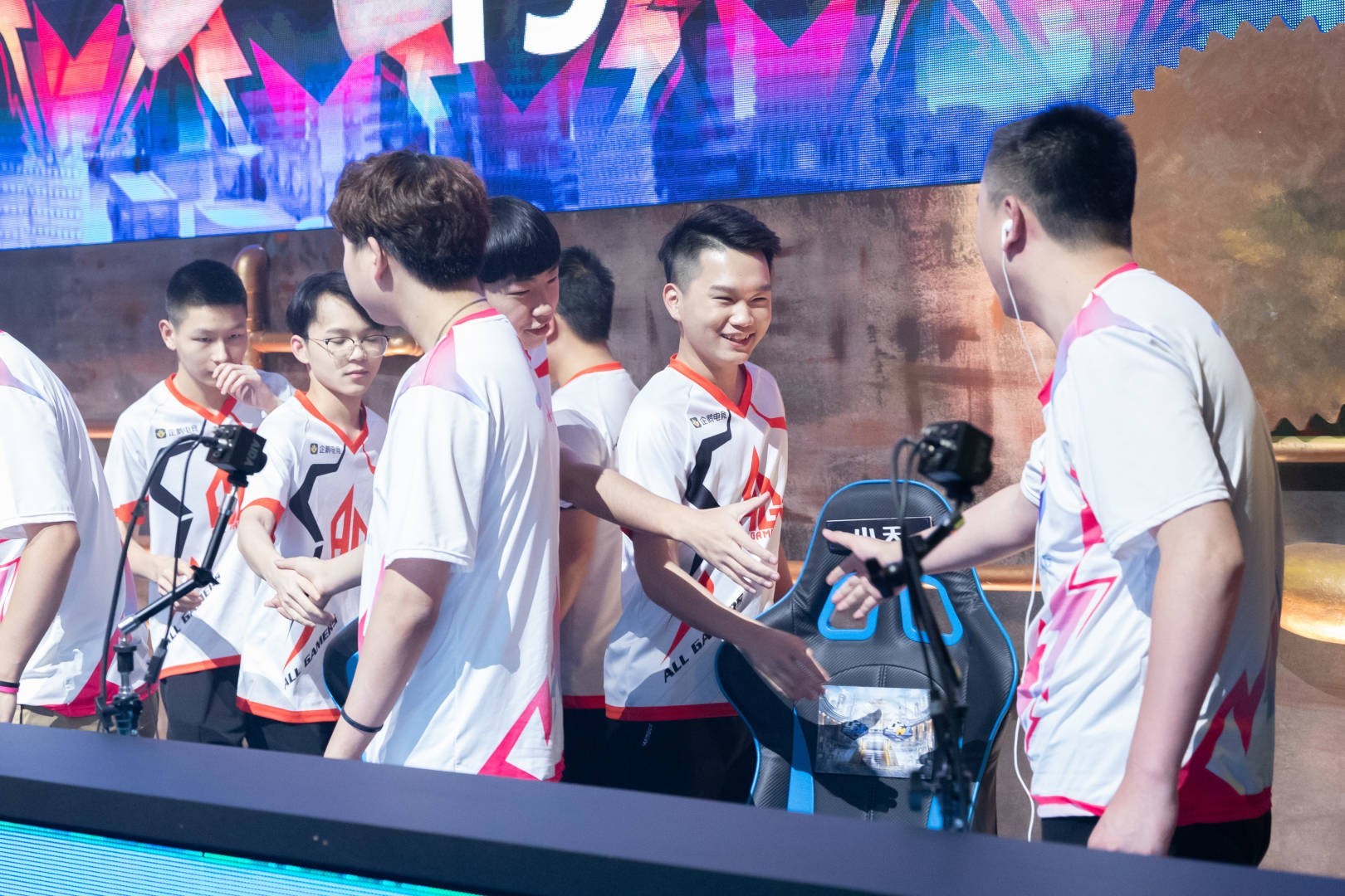 cfml情久拿了几次总冠军,cfml职业联赛2023秋季决赛回放