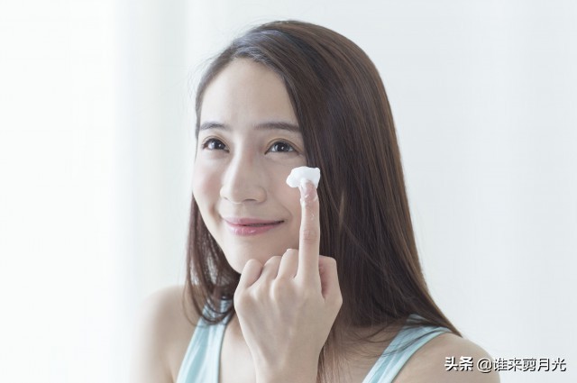 如何正确使用洗面奶洗脸,氨基酸洗面奶的正确使用方法