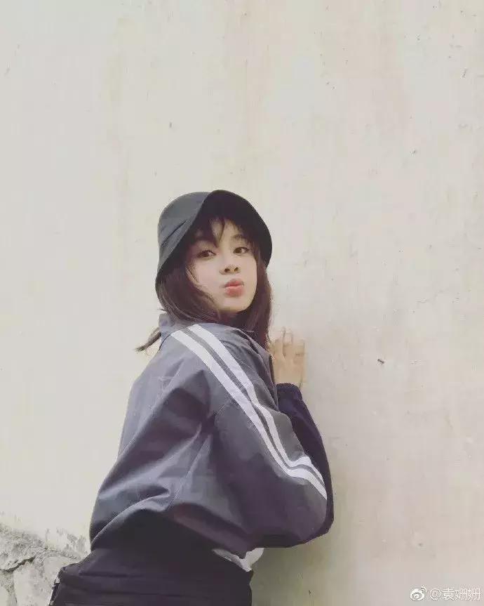 大脸短发烫发女2021流行发型减龄,国字大脸适合的短发发型图片欣赏