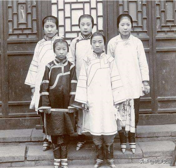 民国时期天足运动,清朝天足运动