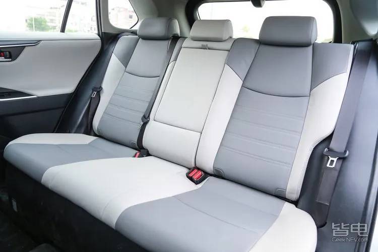 一汽丰田suv荣放rav4哪个颜色好看,家用suv选rav4荣放和crv哪款合适