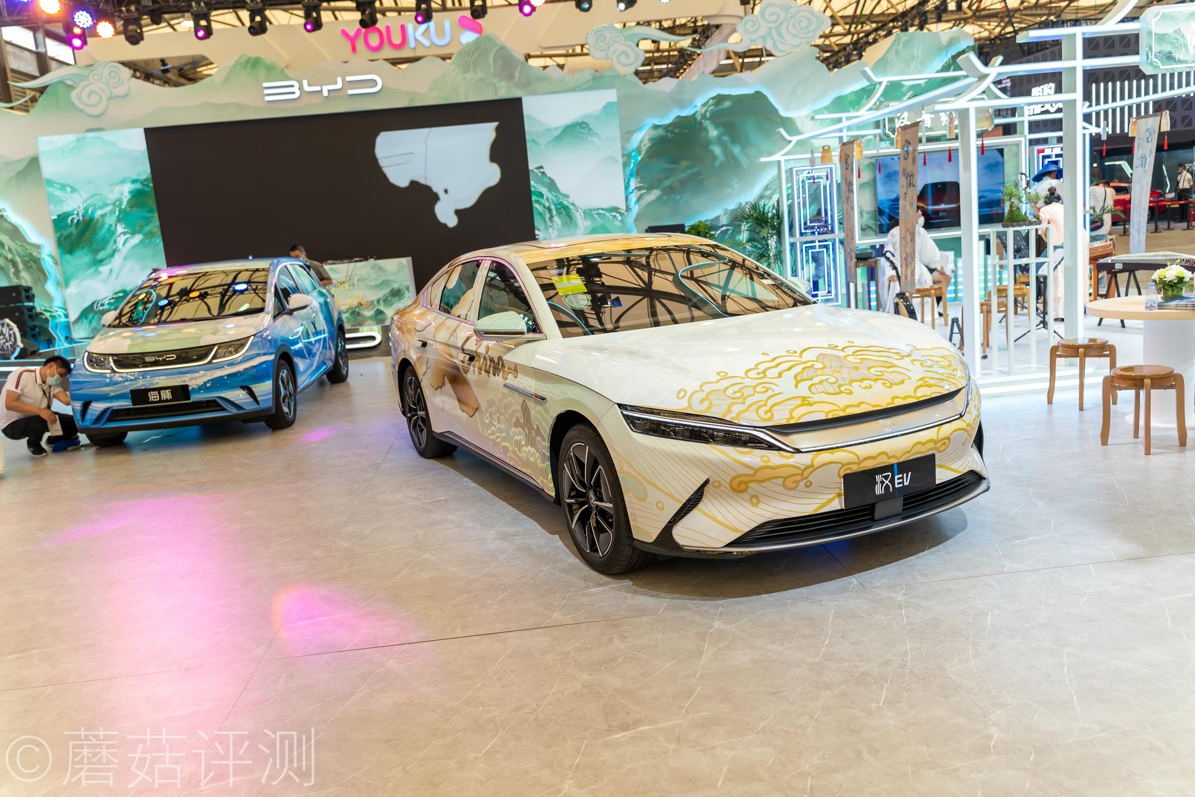 又有啥好玩的？蘑菇带你逛ChinaJoy2021，硬件、车和漂亮的小姐姐