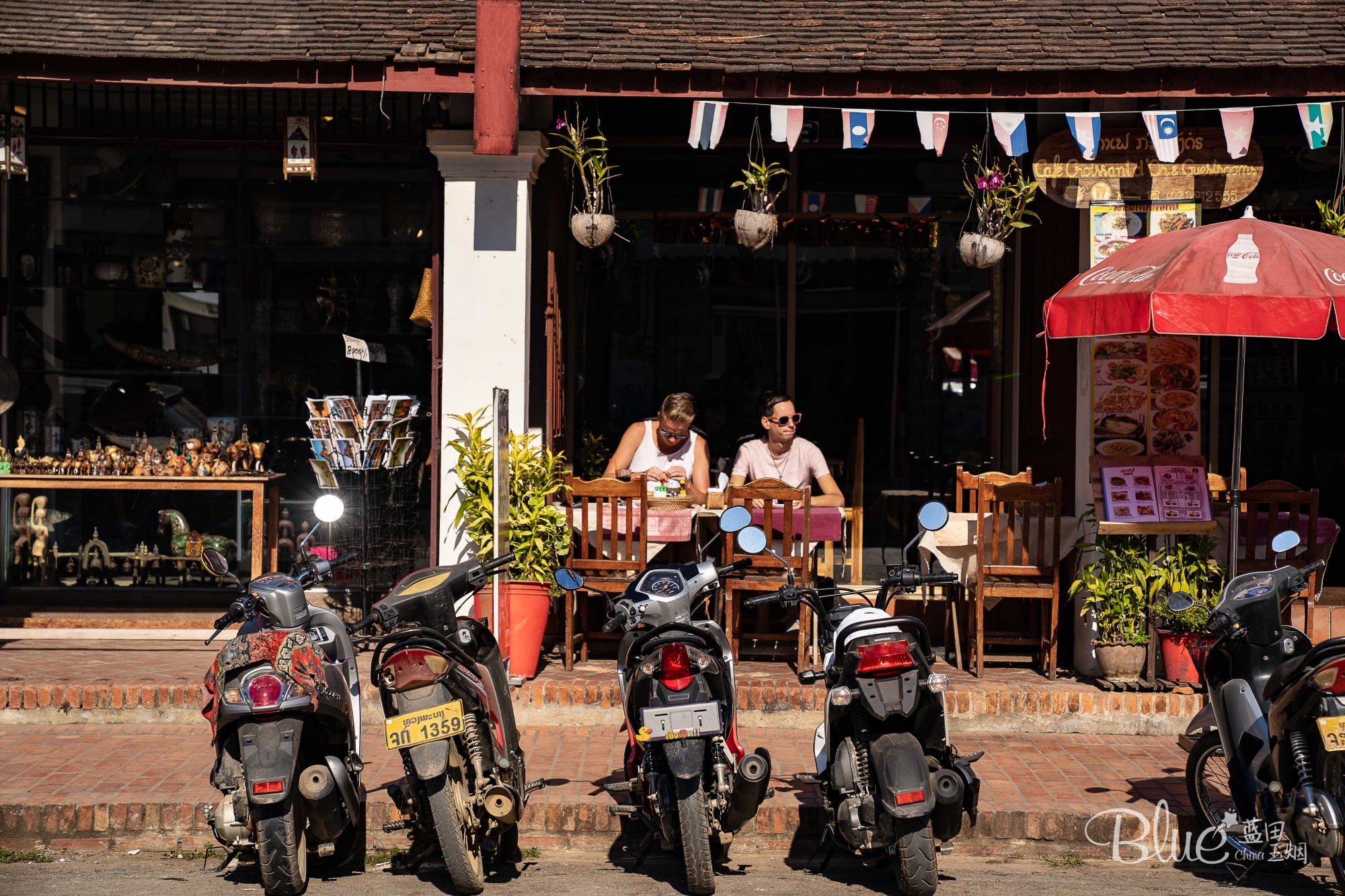 老挝旅游指南书籍,老挝旅游攻略1500字左右