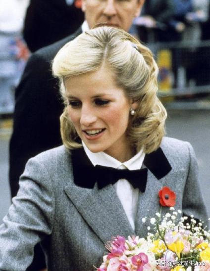 戴安娜经典造型,为什么戴安娜短发比长发好看