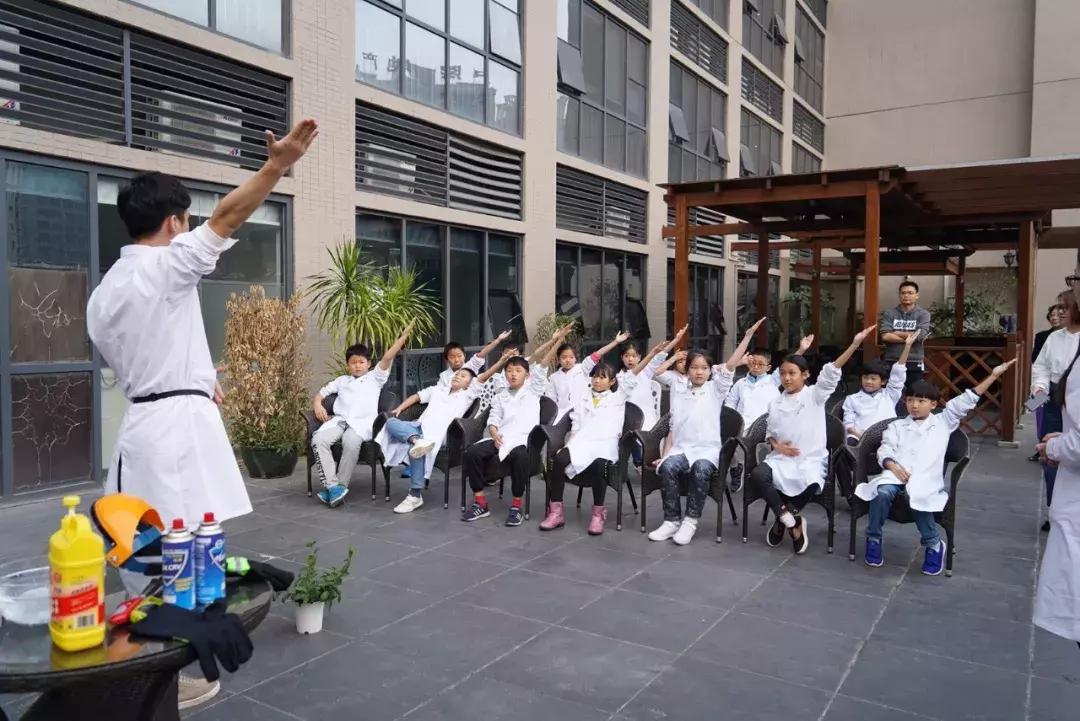 玩乐高、学编程、做实验，东莞值得考虑的创客机构都在这里