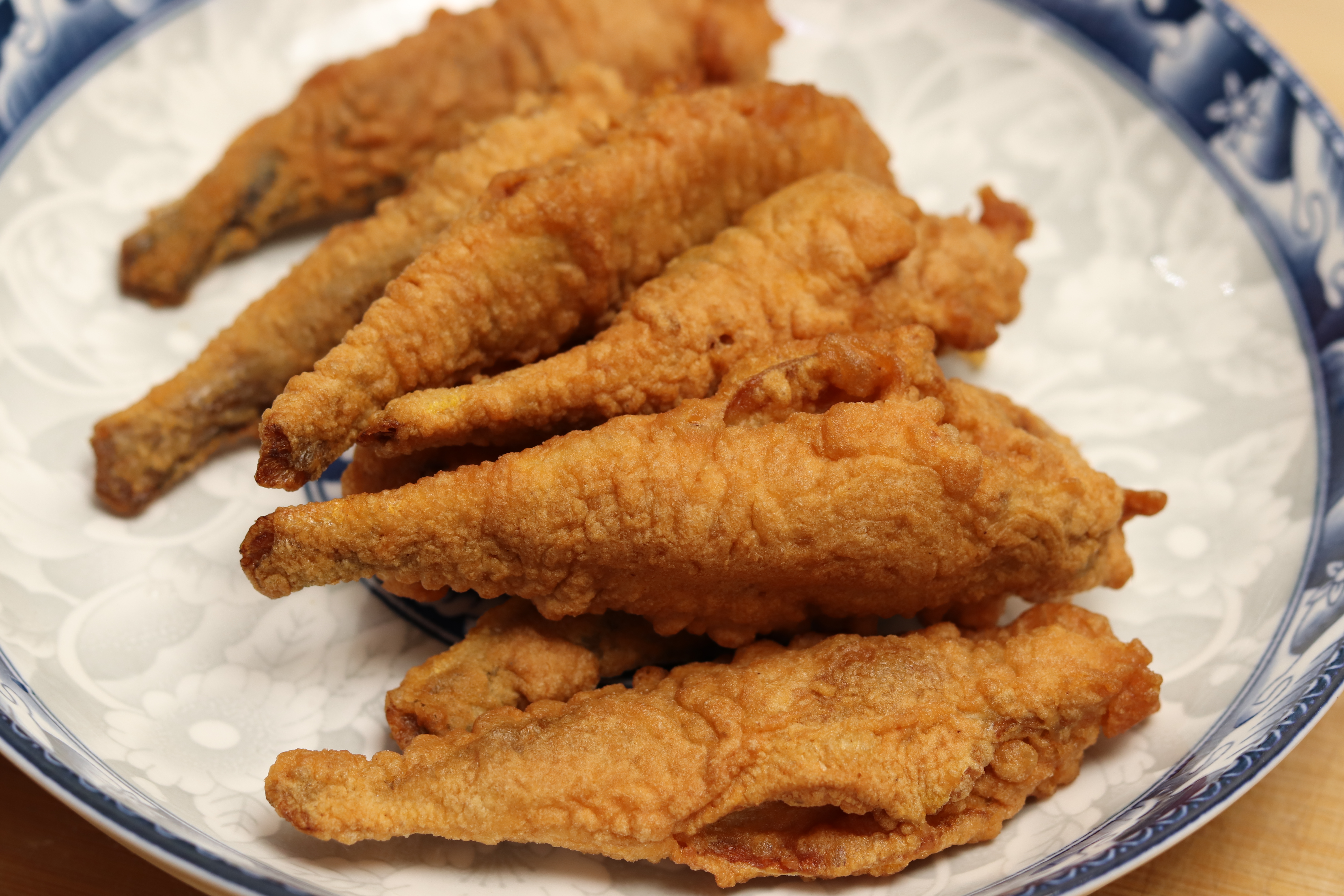 炸鱼用油跟淀粉的做法,炸鱼时用什么淀粉好