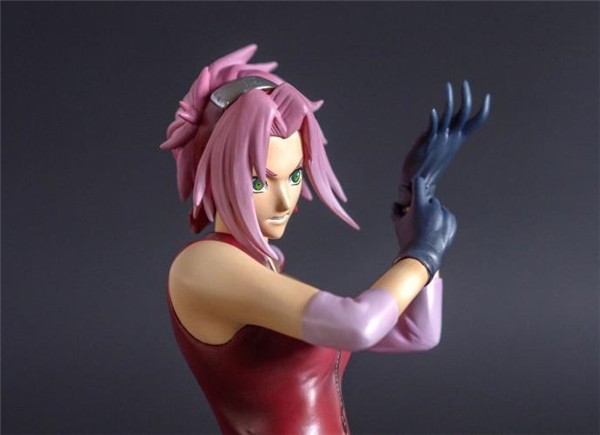 2200元*春买**野樱手办，看脸以为是盗版，脚下细节证明不是