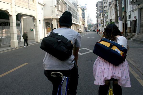 推荐一个男挎包500左右,500元左右的挎包