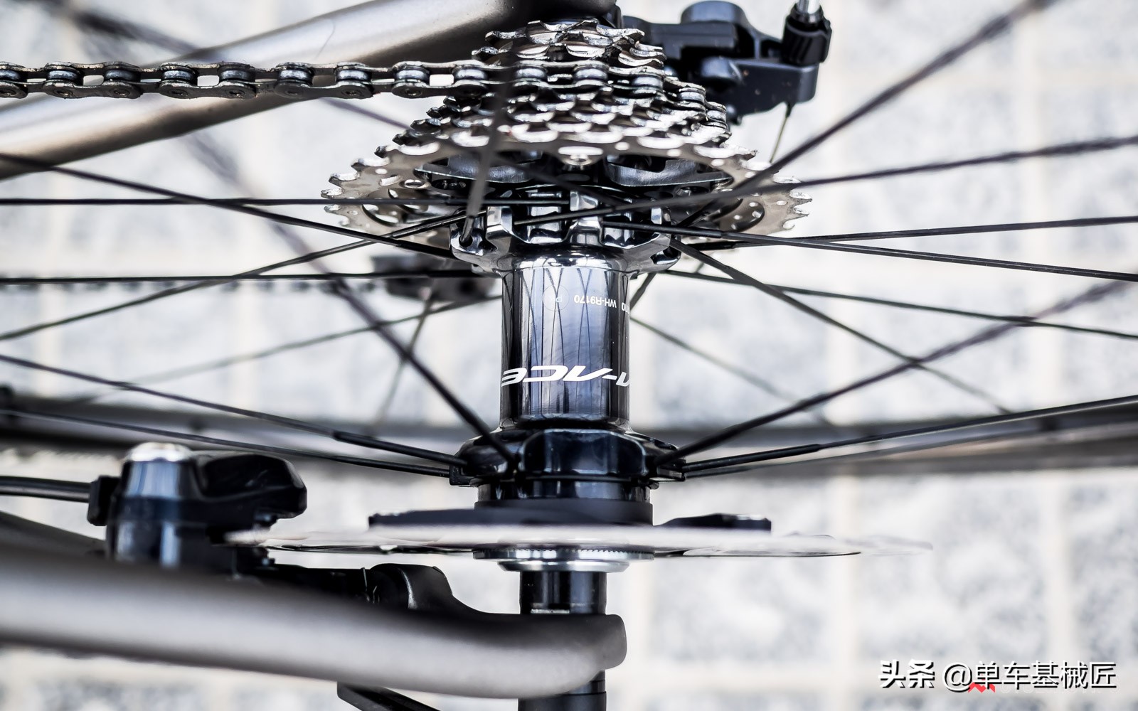 自行车花鼓阻力大解决方法,自行车花鼓挑选技巧图解说明