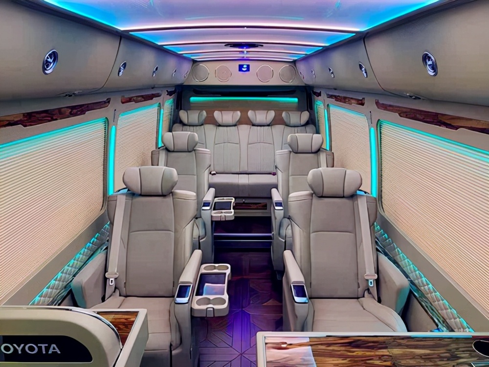 丰田老款柯斯达和考斯特区别,丰田考斯特为什么叫柯斯达