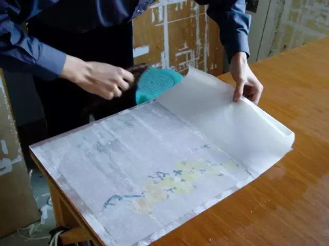 书画装裱的全过程,字画手工装裱如何处理