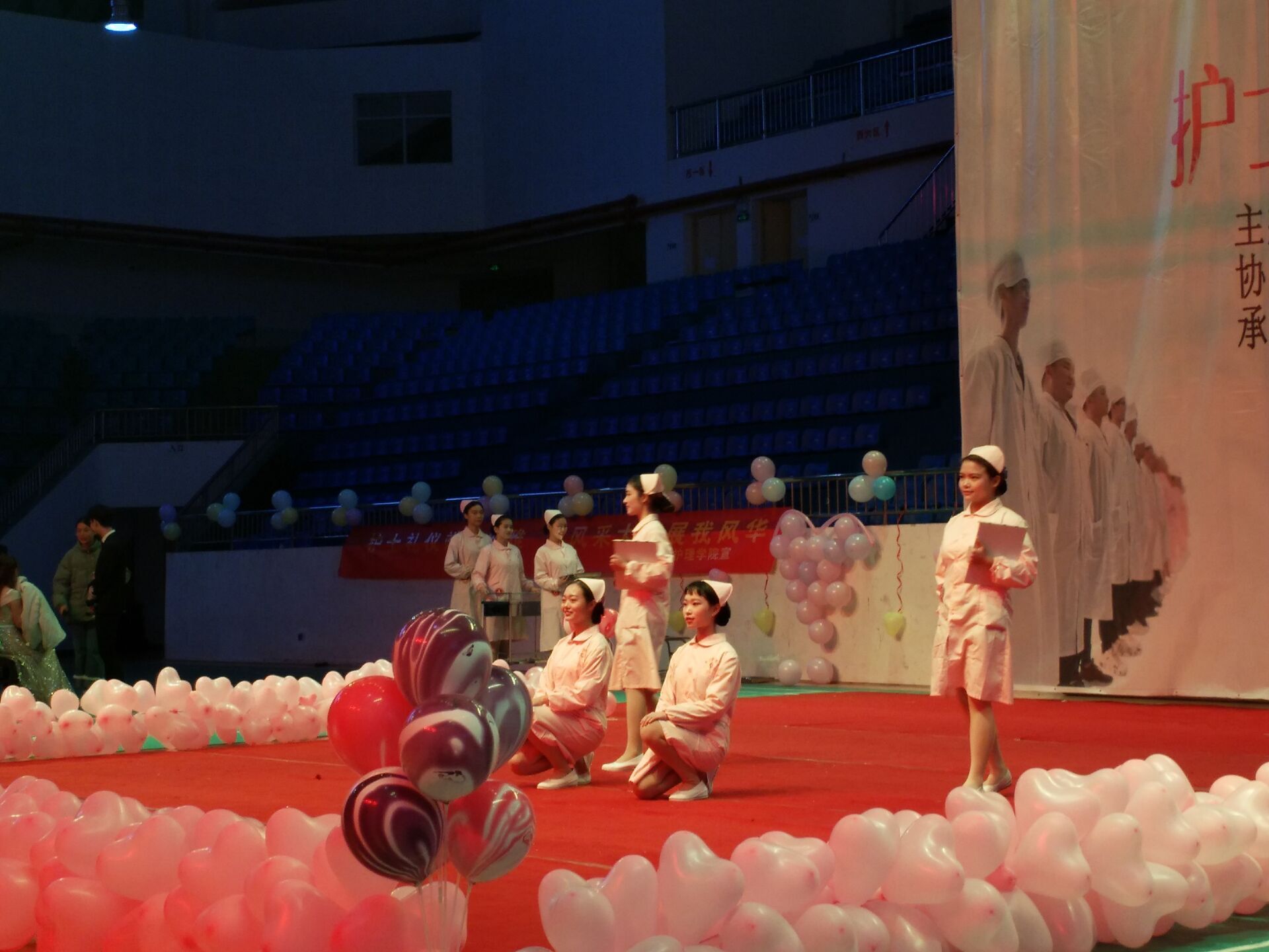 情景护士礼仪风采展示,护士礼仪秀