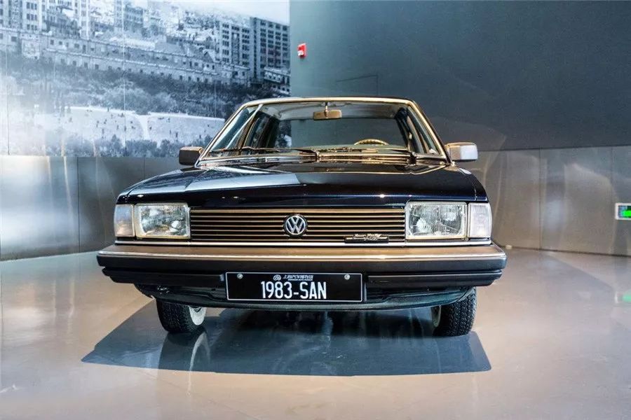 琥珀——难得的汽车题材剧目（上）