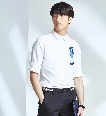 时尚板鞋男装怎么搭配,男装毛衣时尚搭配