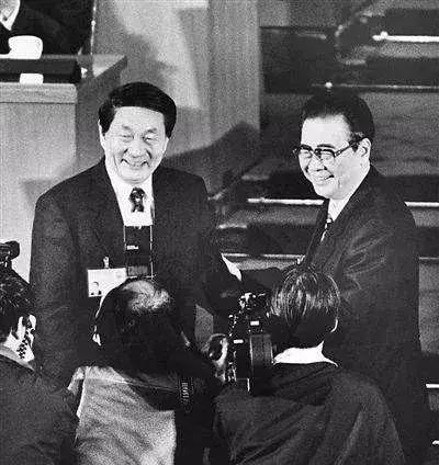 *镕基朱**的传奇身世