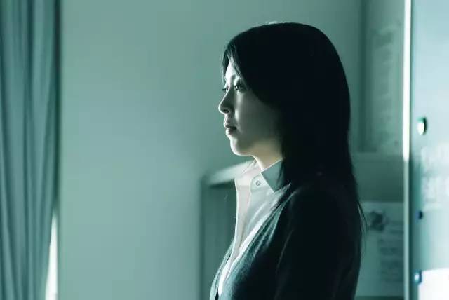 笤帚戳*体下**，血流不止、处女膜受损，8岁女童的校园之殇