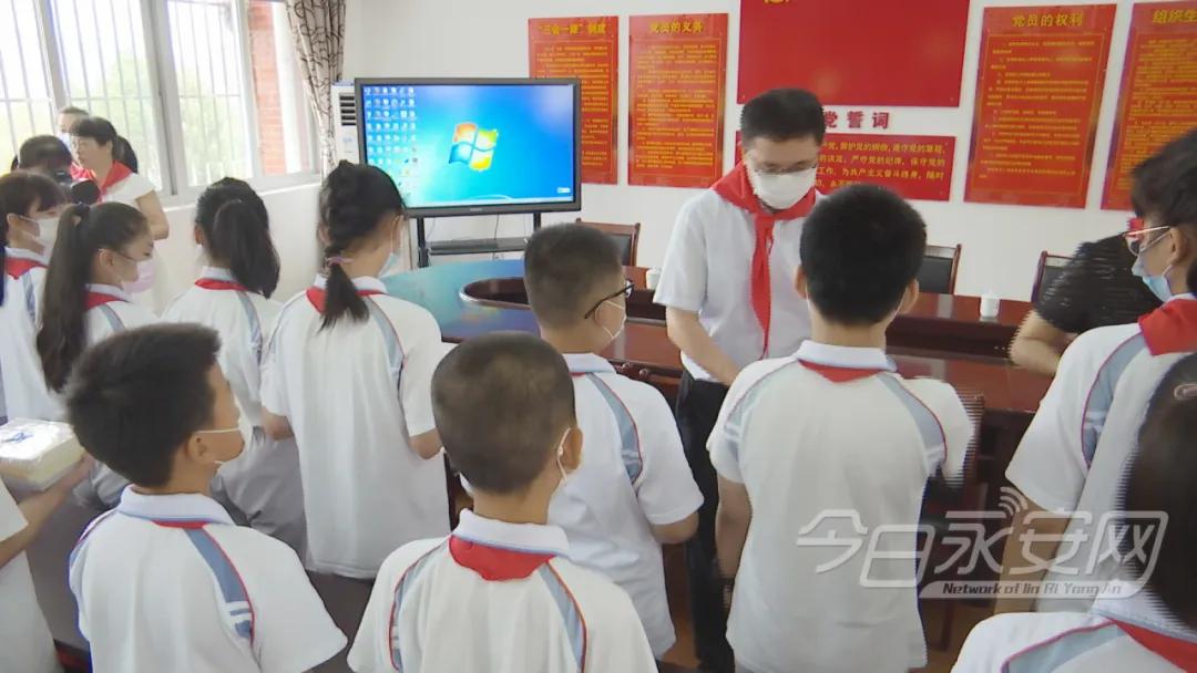 满意在三明伴我行视频,尤溪县领导看望慰问少年儿童