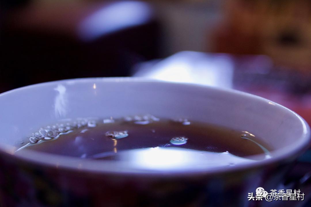 喝茶有回甘但是舌头有点涩,喝茶后有几种回甘的味道才是好茶