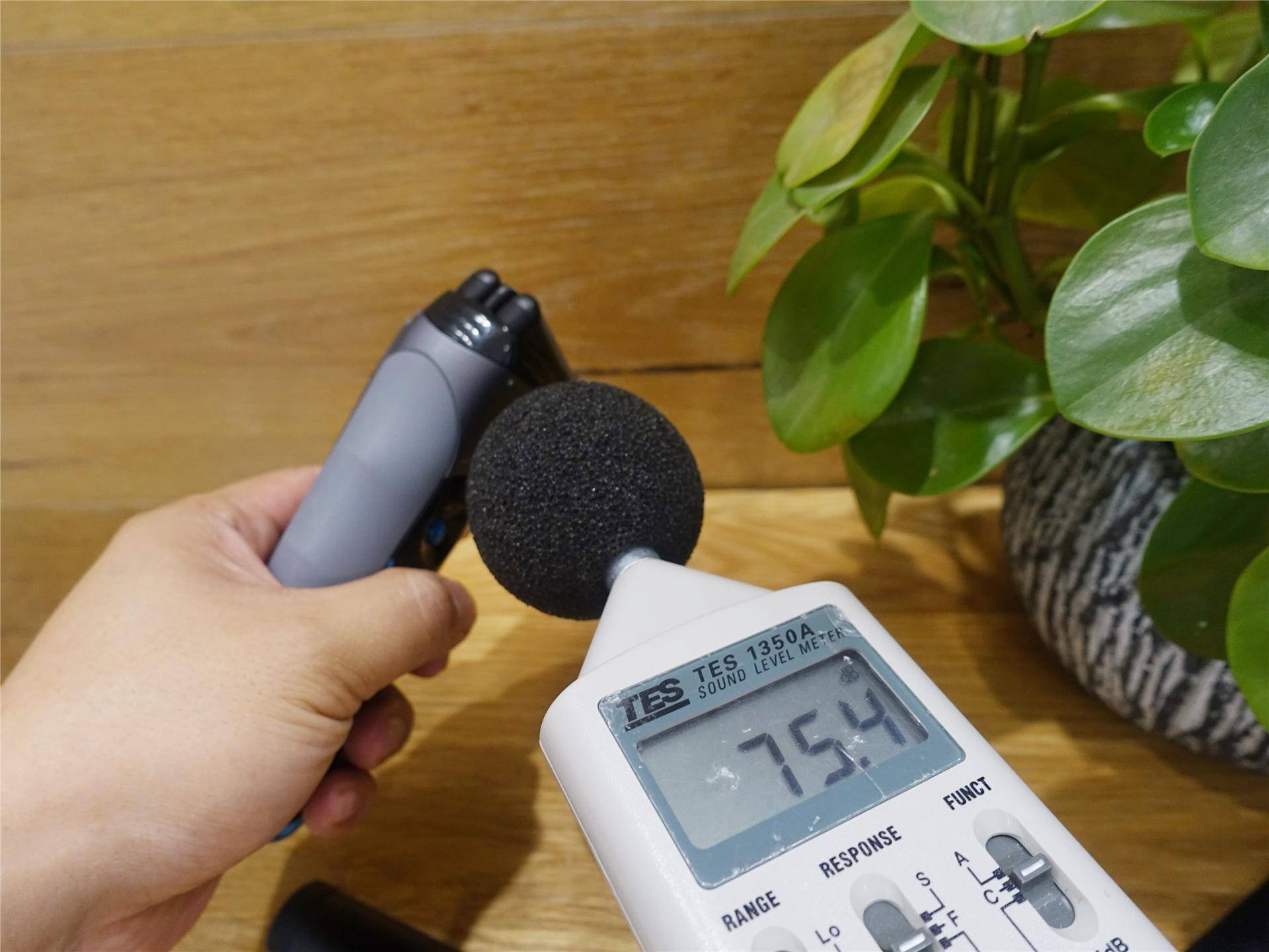 s2302飞利浦剃须刀,飞利浦s2302剃须刀能水洗吗