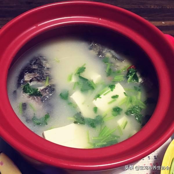 养生豆腐汤热量,鲫鱼豆腐减肥餐