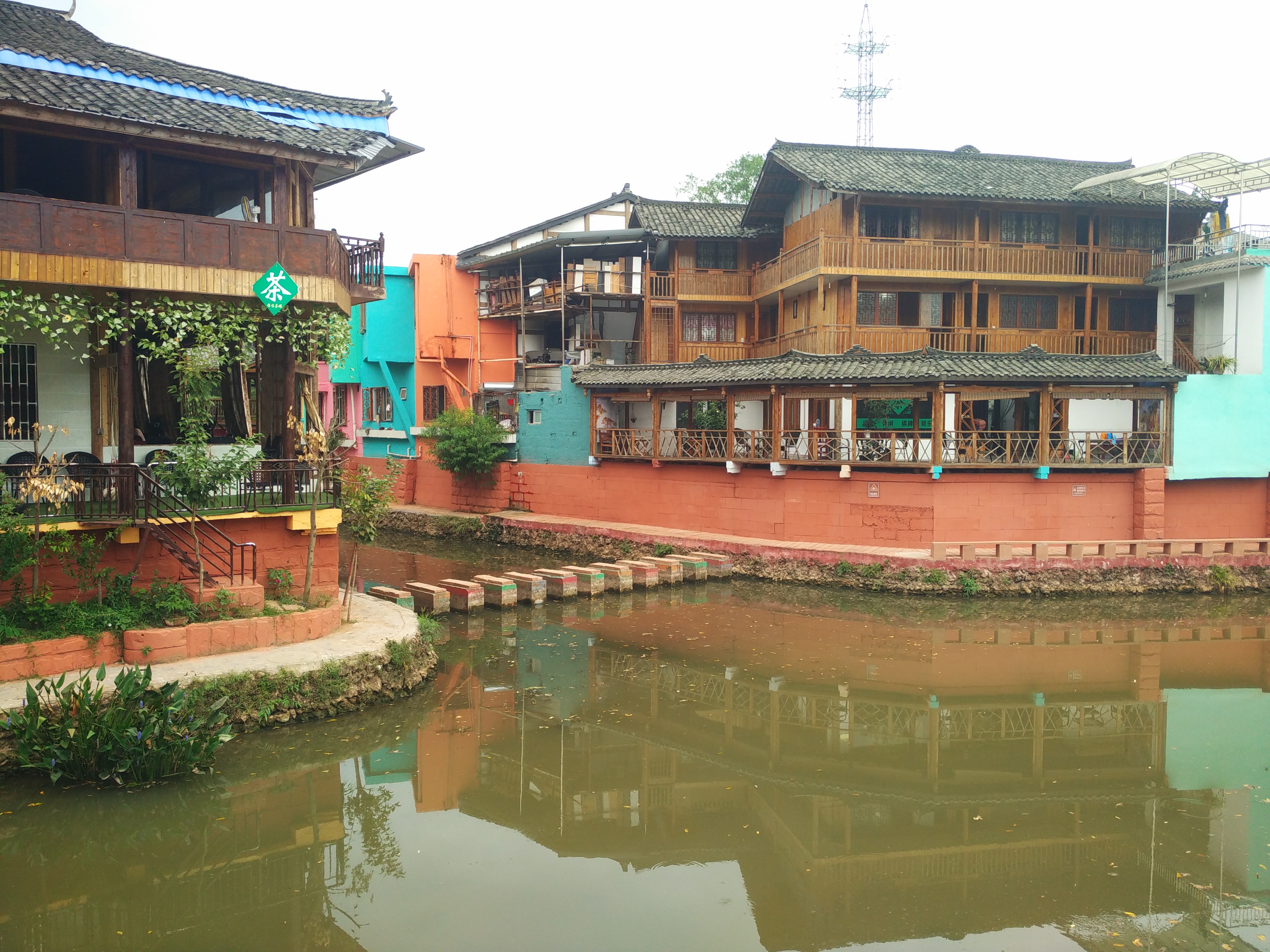 成都附近的古镇最值得去的是哪个,2022春节成都周边有年味的古镇