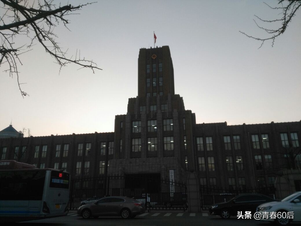 大连人民广场,大连人民广场老建筑